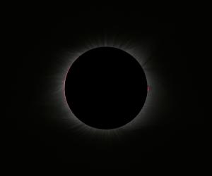 <a href="https://plaza.openmuseum.tw/muse/digi_object/bb49b1c54aed8170c8b338c80154e1b8" target="_blank">The Black Sun: Inner Corona during the 2017 North American Total Solar Eclipse</a>