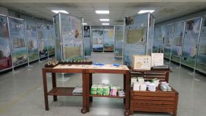 生命之河巡迴展於臺北市立麗山高中展出全新的雙語展板