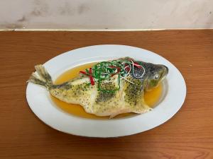 捏麵作品—清蒸鱸魚
