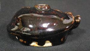 黑釉龜形水滴
